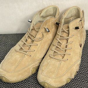 Dbeck Explorer Beige Suede  Shoes NWOT